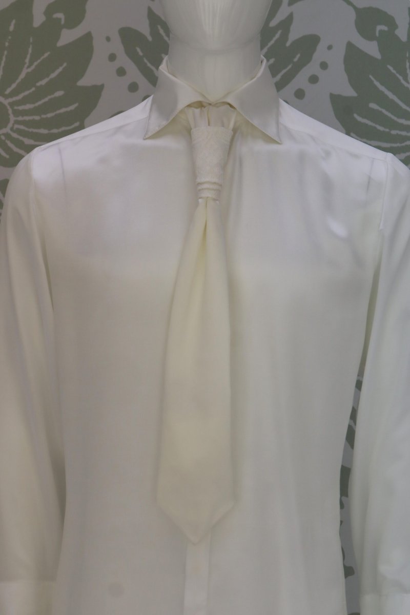 Plastron da uomo e da sposo color bianco ottico abito José Saramago - immagine 2