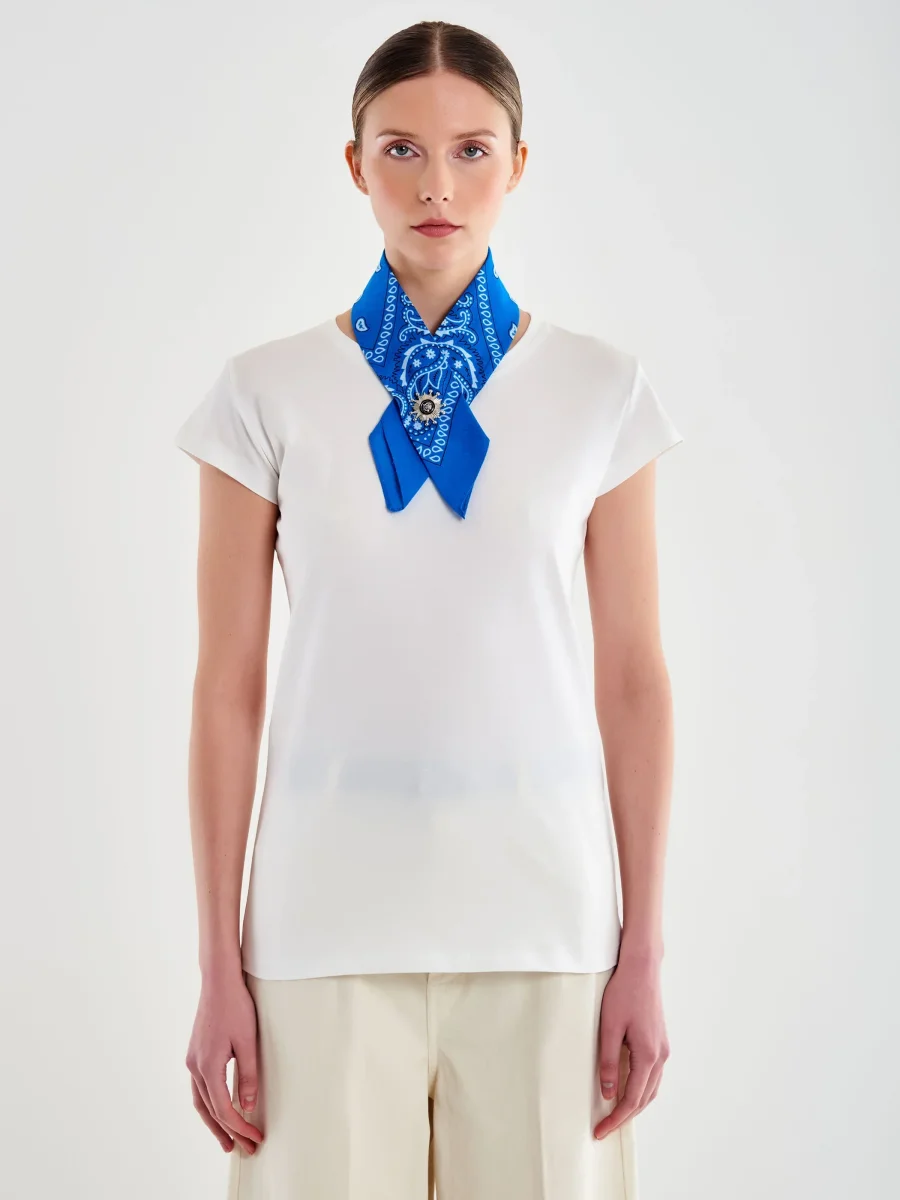 T.SHIRT CON BANDANA E SPILLA - VICOLO - immagine 3