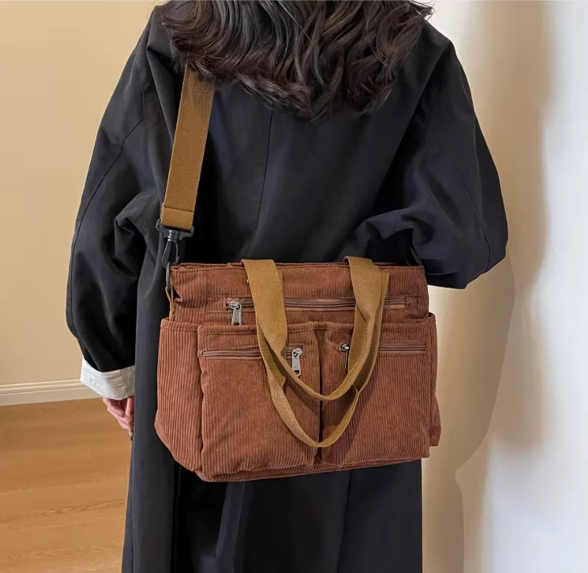 Bani | Borsa A Tracolla Con Diverse Tasche - immagine 3